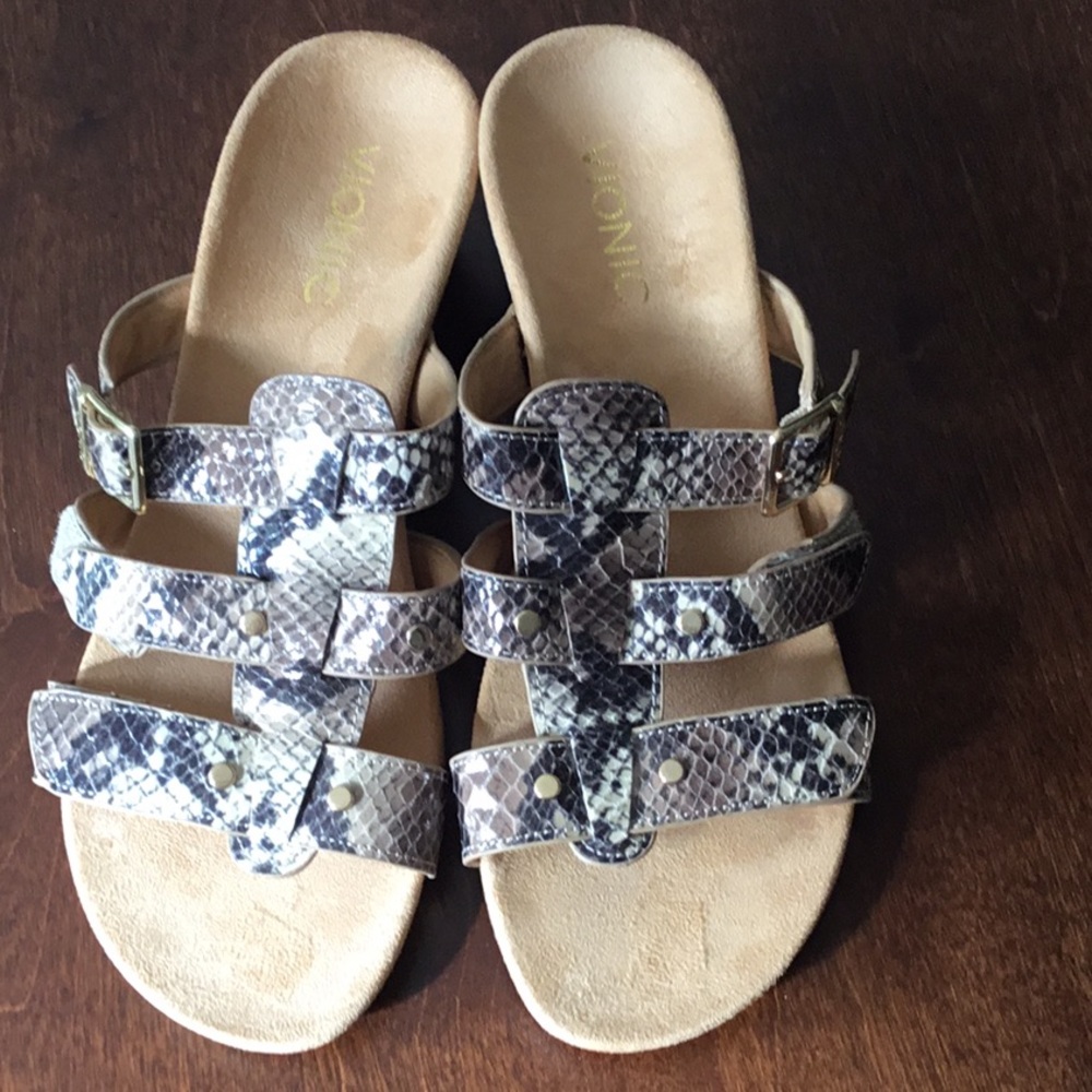 New Vionic Sandals. - image 2